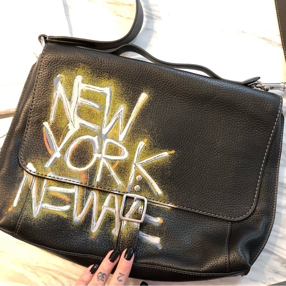 Coach Messenger Bag - Picture 1 of 8
